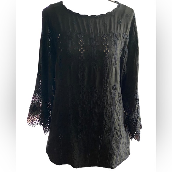 SOLD Johnny Was Black Embroidered Eyelet Lace S (fit M) Long Bell Sleeve Tunic - Picture 1 of 16
